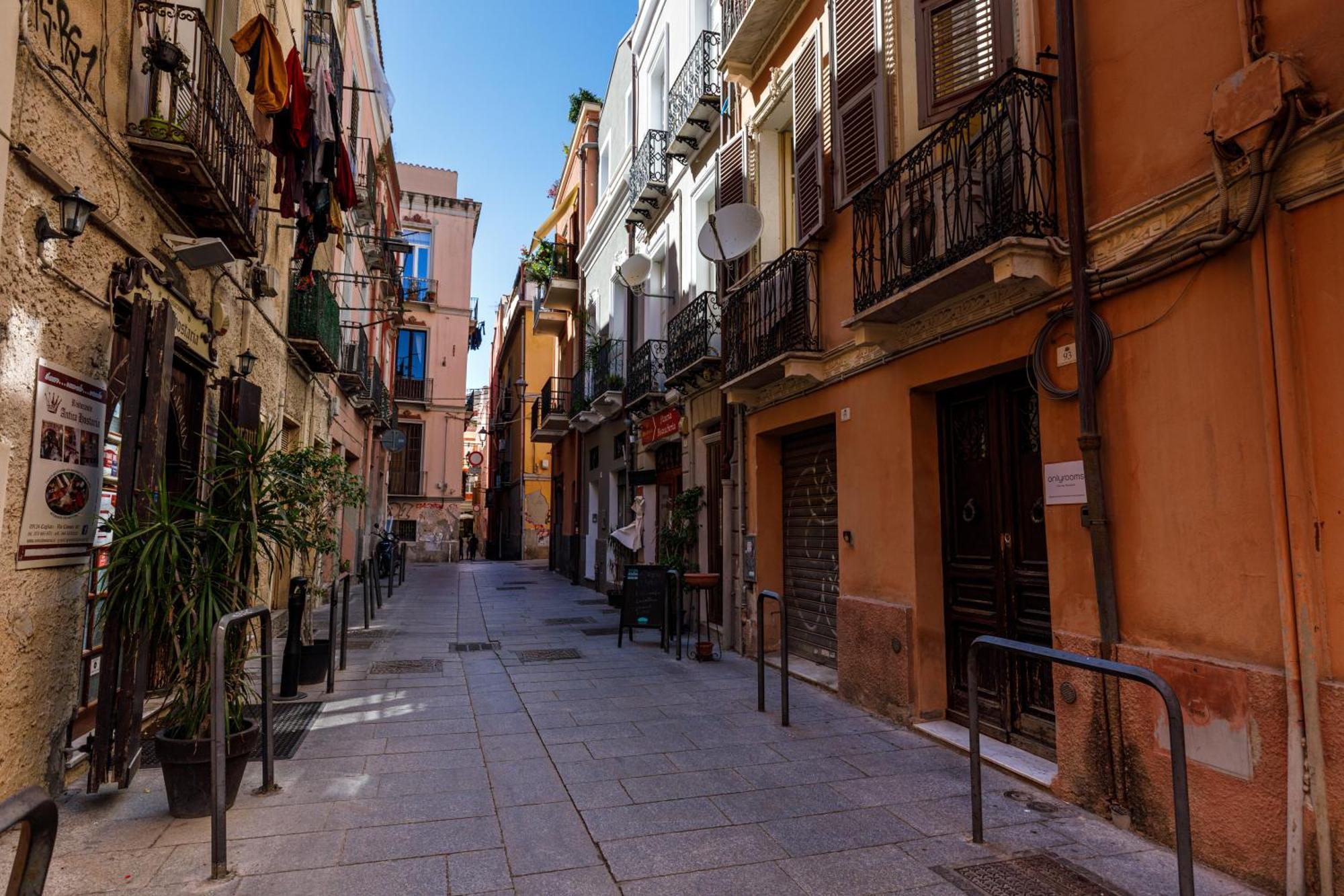 Onlyrooms II - Old Town & Typical Food Κάλιαρι Εξωτερικό φωτογραφία