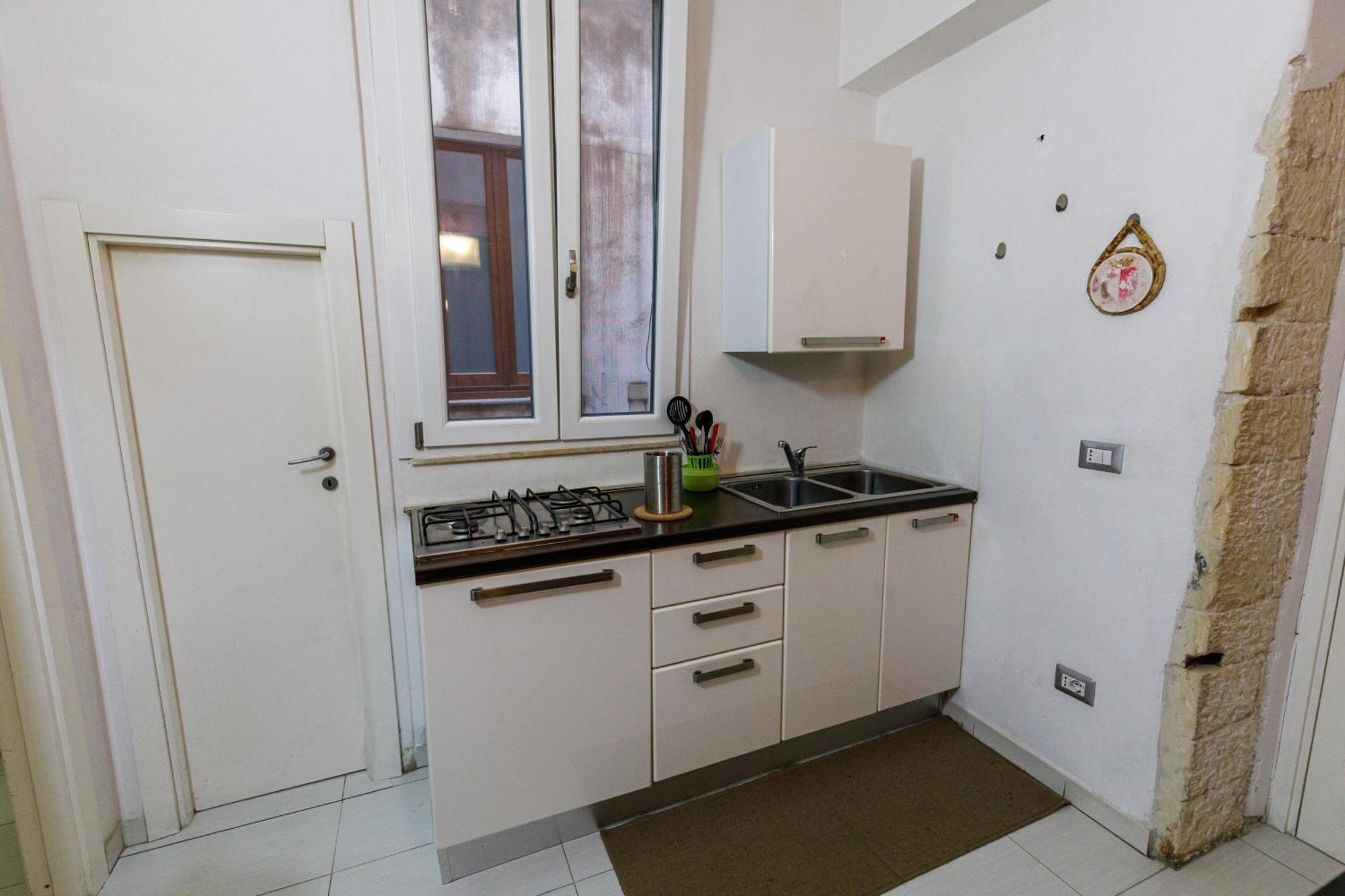 Onlyrooms II - Old Town & Typical Food Κάλιαρι Δωμάτιο φωτογραφία