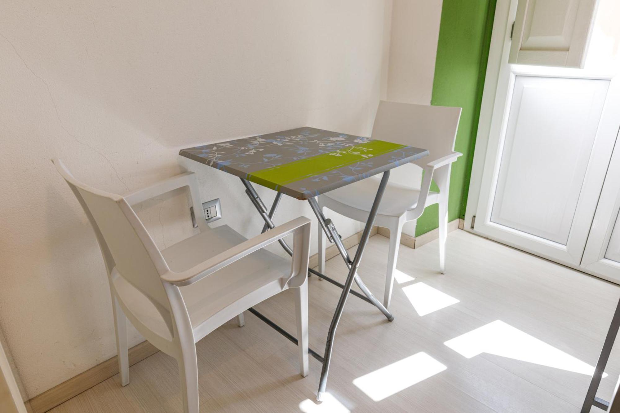 Onlyrooms II - Old Town & Typical Food Κάλιαρι Δωμάτιο φωτογραφία
