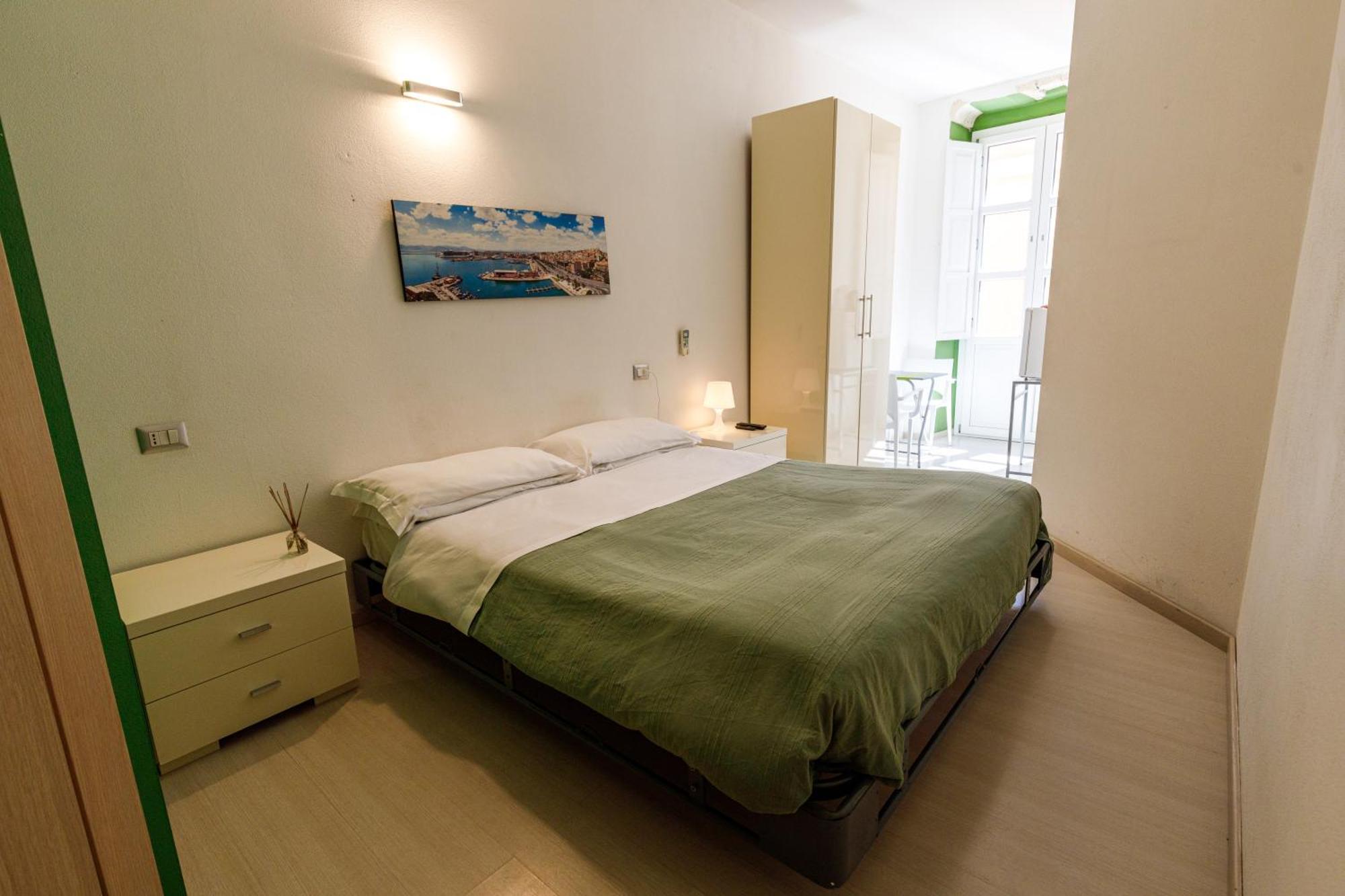 Onlyrooms II - Old Town & Typical Food Κάλιαρι Εξωτερικό φωτογραφία