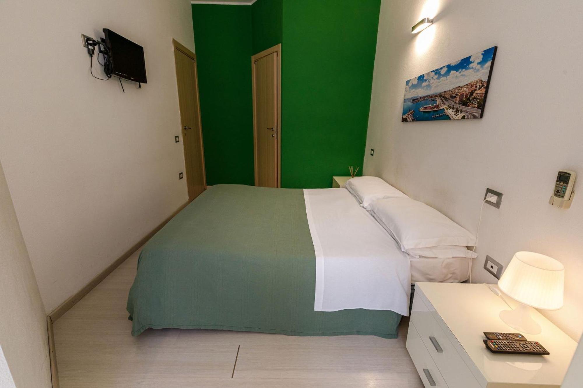 Onlyrooms II - Old Town & Typical Food Κάλιαρι Εξωτερικό φωτογραφία